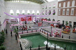 上海新天地购物公园逛Mall完全指南 都市购物新风尚